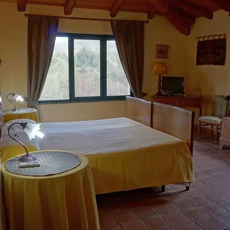 Bed And Breakfast Il Glicine Piedimonte Etneo Exterior photo
