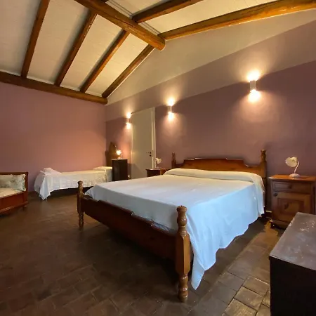 Bed And Breakfast Il Glicine Piedimonte Etneo Exterior photo